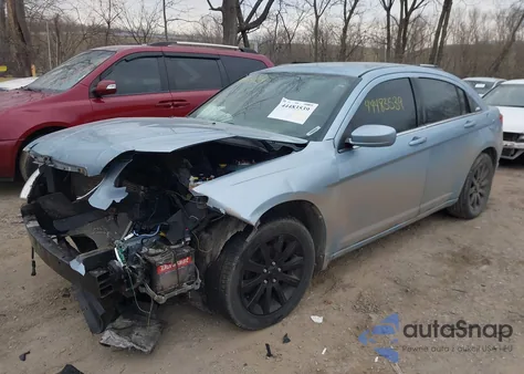 2012 Chrysler 200 Touring z USA, uszkodzony, nr VIN 1C3CCBBB9CN144527